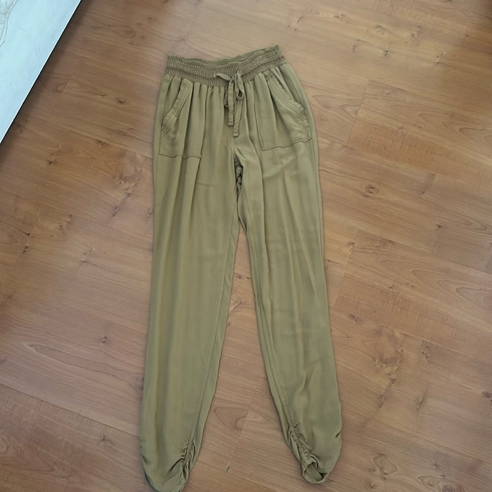 Lounge Pants with pockets with elastic waist pants